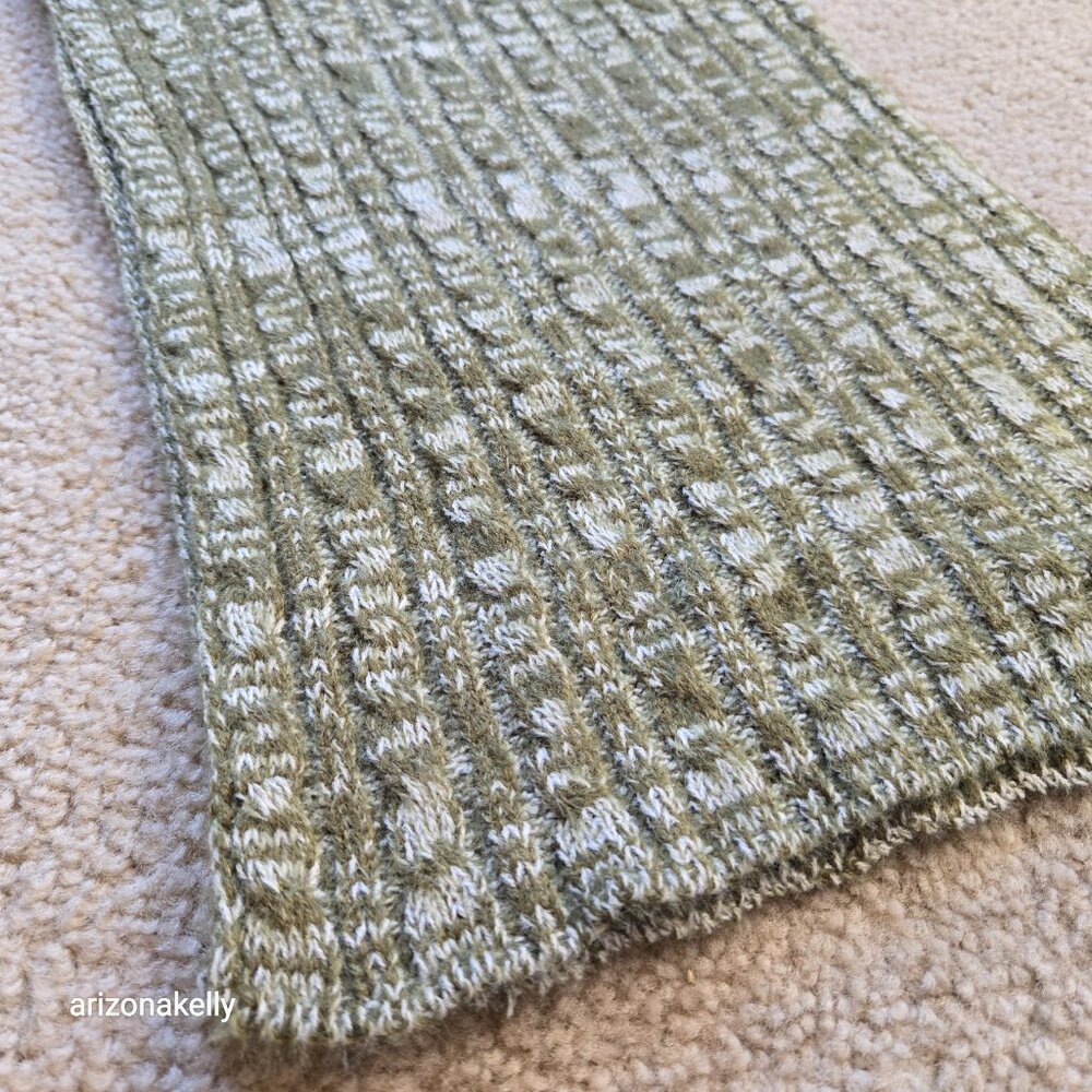 NWOT Marled Cashmere Cable Knit Scarf Green/Ivory - Picture 10 of 14